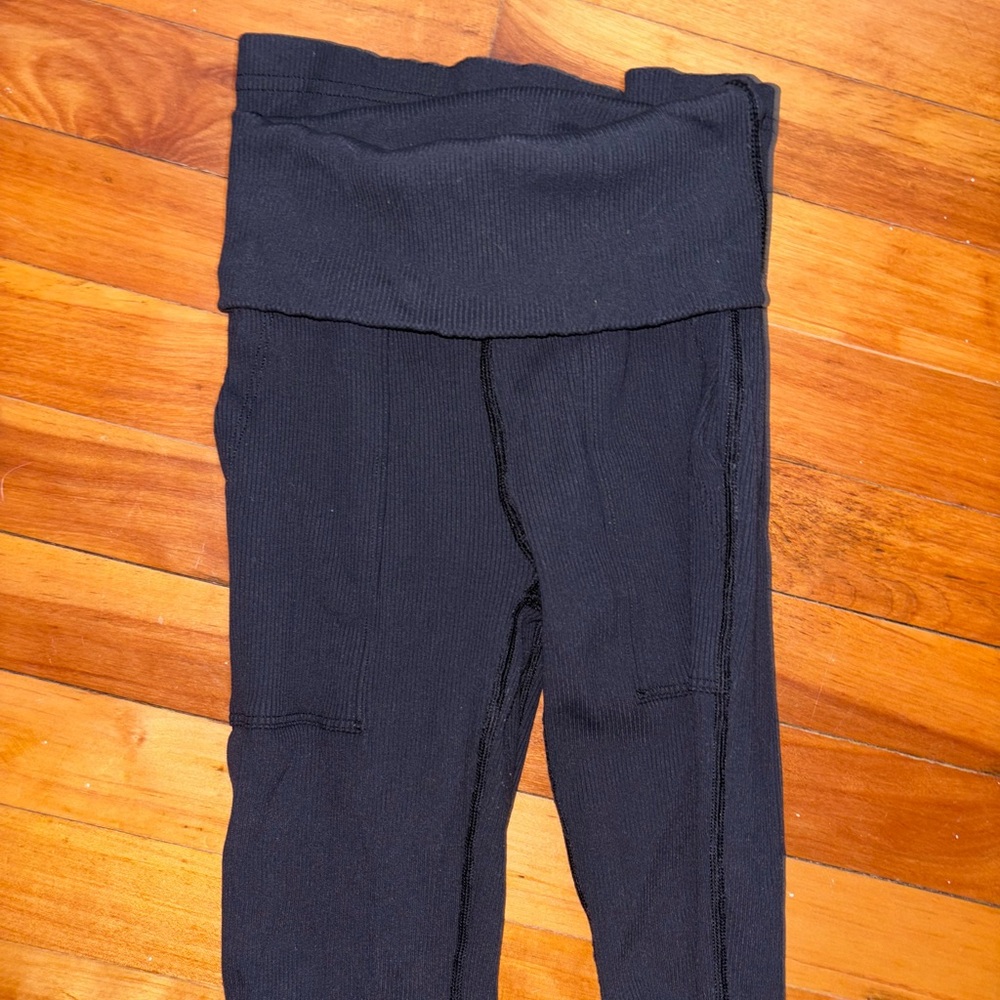 Ribbed yoga pants